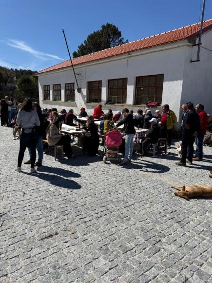 Domingo de Milhos em Vinha de Alhos no Pote