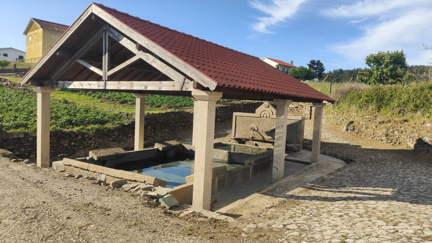 Manuten&ccedil;&atilde;o da fonte de Vilela do Douro